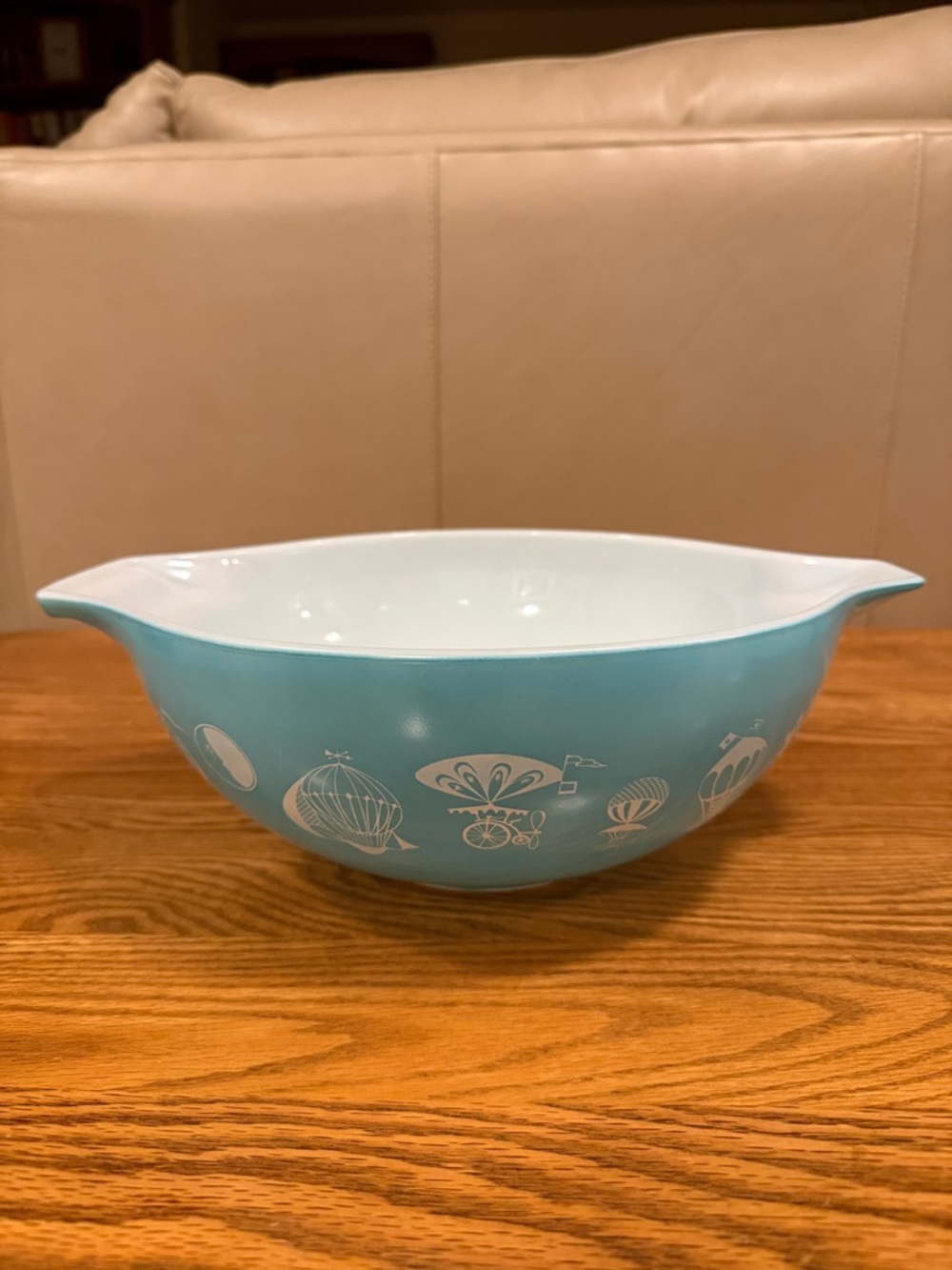 Vintage Pyrex Cinderella Hot Air Balloon 4qt Bowl